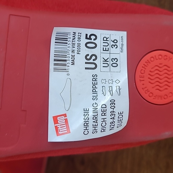 EUC Fitflop Slipper Women's sz 5 Red Chrissie Shearling Slippers - Picture 9 of 10